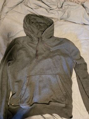 Amazon Essentials Men's Hoodie in Olive